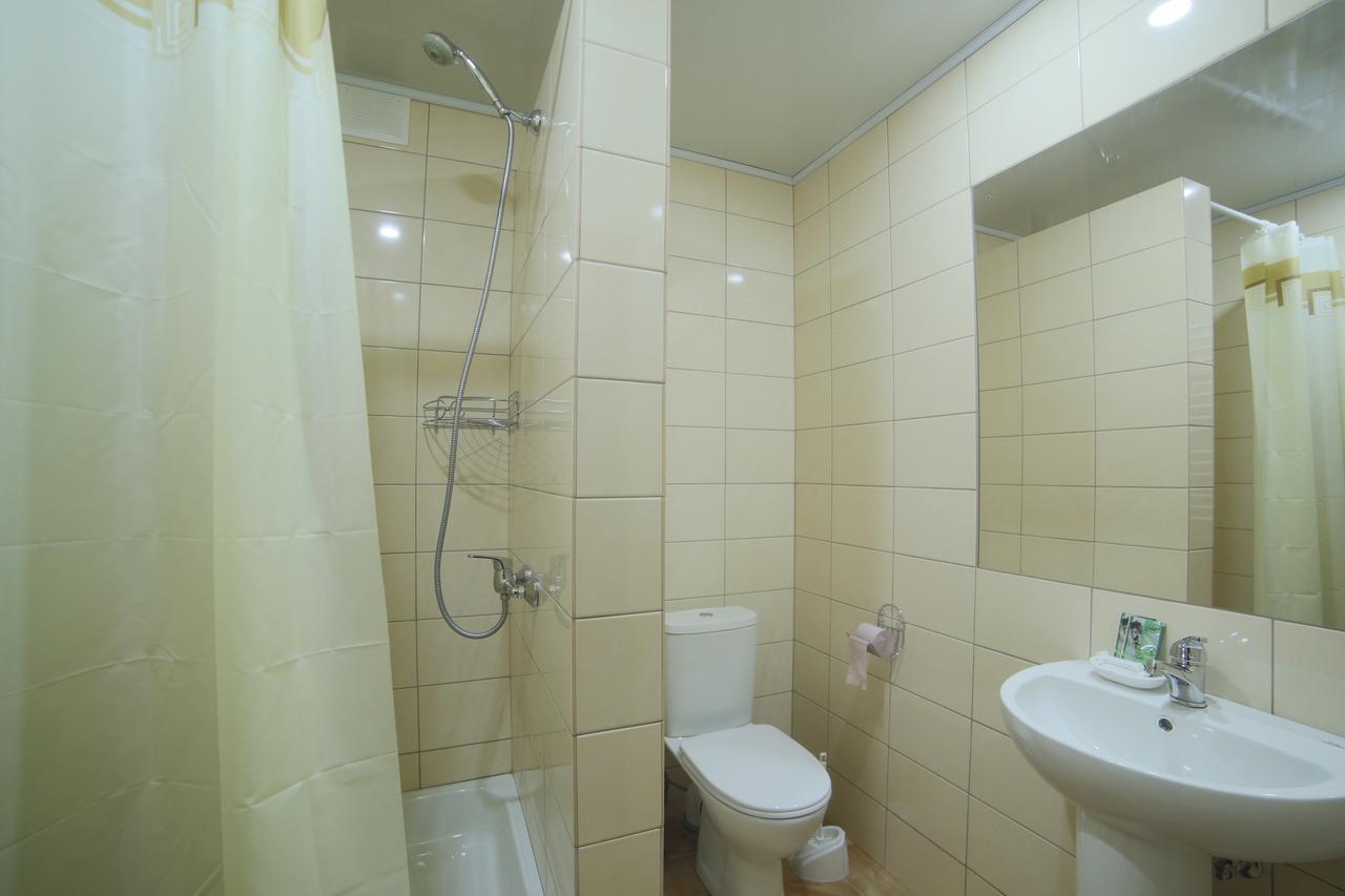 Malyvo Hotel Dilyatyn المظهر الخارجي الصورة